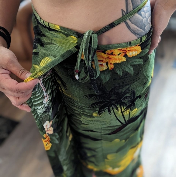 Vintage Tropical Green Hawaiian Sunset Swimsuit Sarong Skirt, One Size - Picture 3 of 5